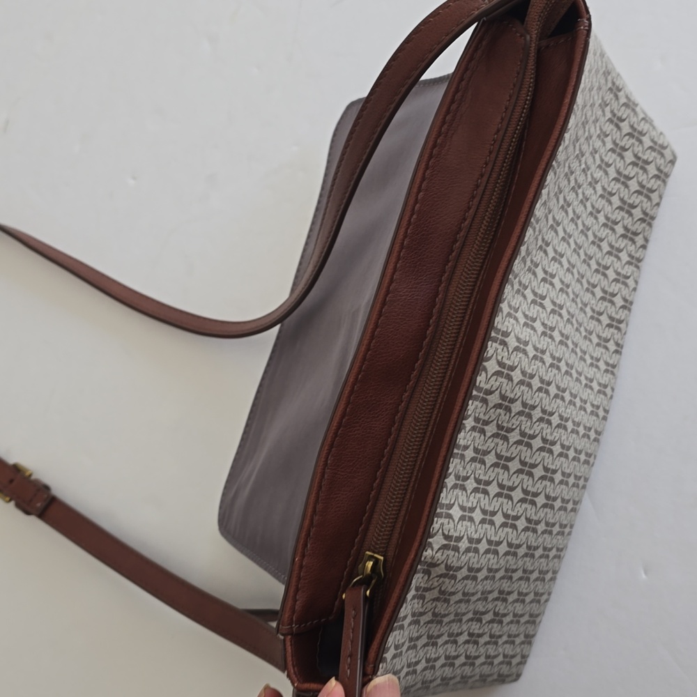 Fossil Gabriella Flap Crossbody Bag Brown Adjustable Strap - Picture 13 of 17